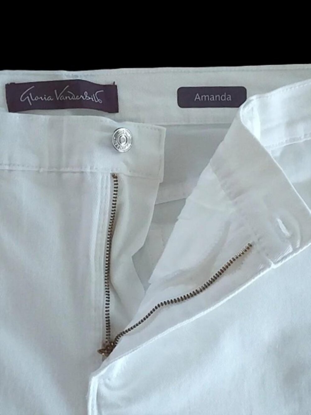 Gloria Vanderbilt Amanda Jeans - Picture 4 of 6